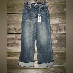 Special A wide leg dark wash size 5/27